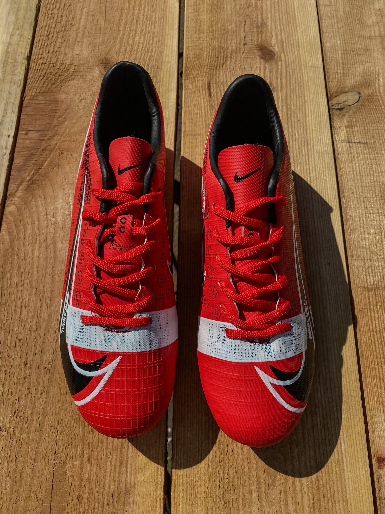 Бутси Mercurial