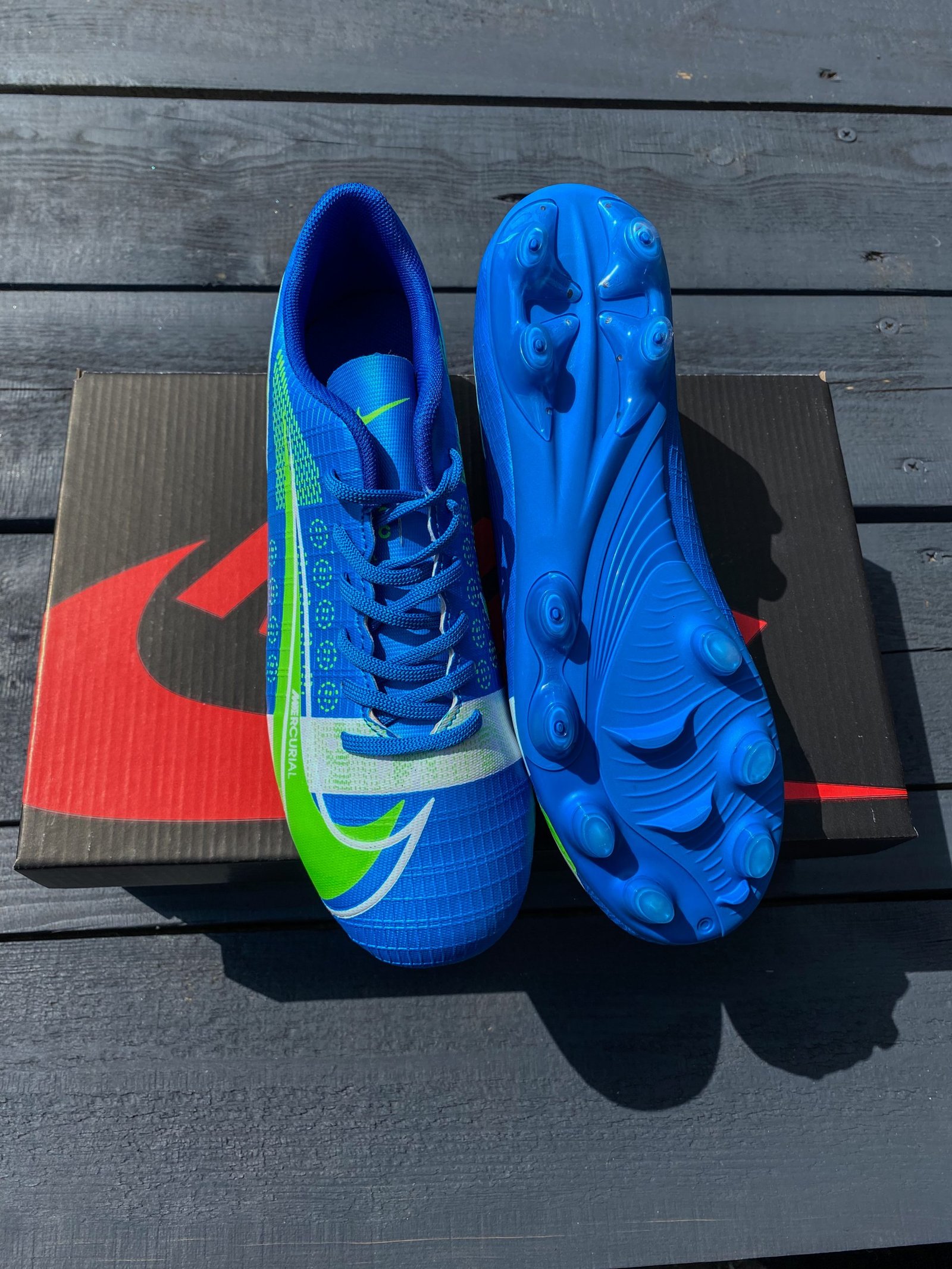 Бутси Mercurial