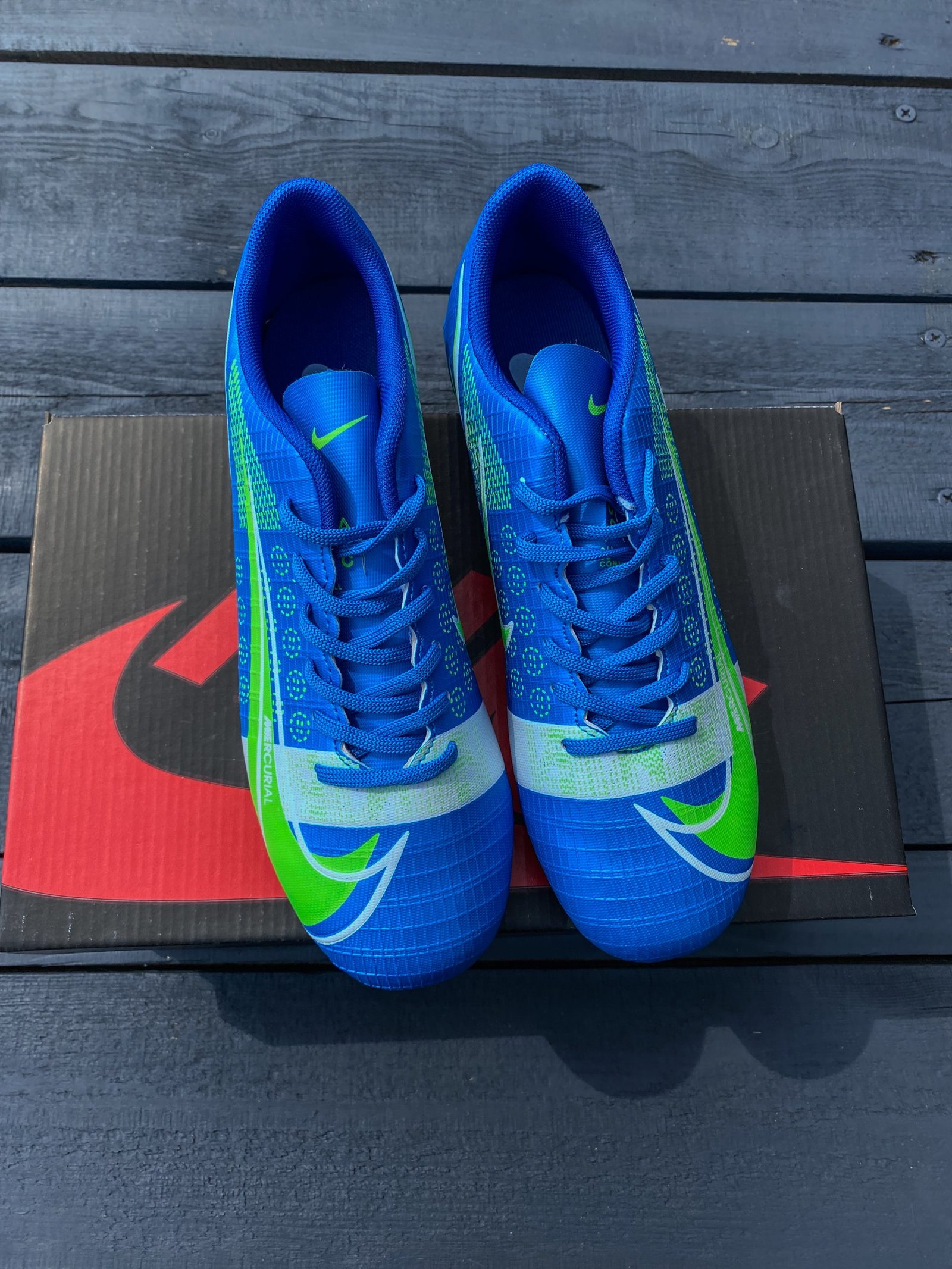 Бутси Mercurial