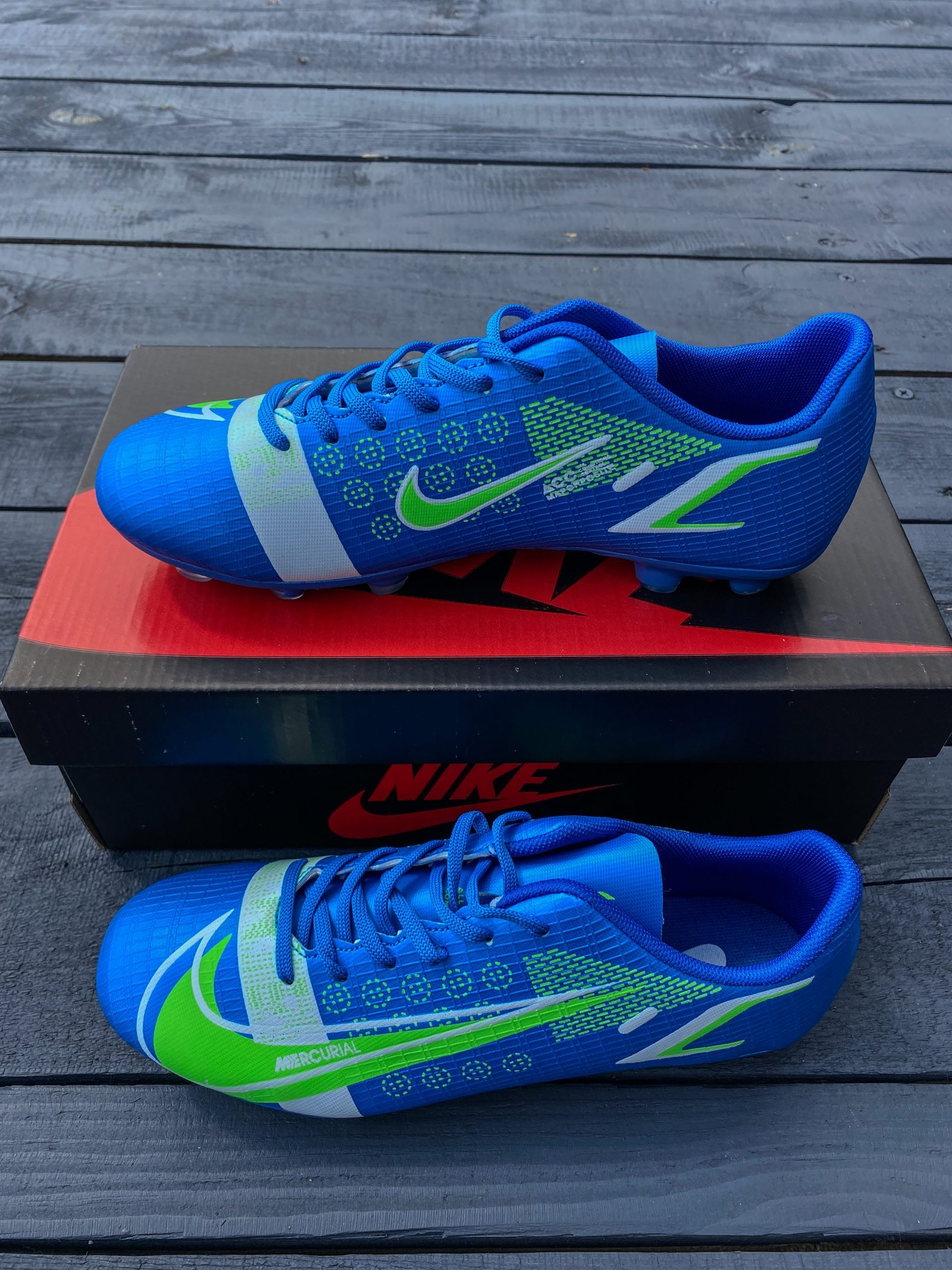 Бутси Mercurial