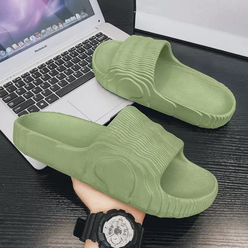 Шльопки Adilette зелені
