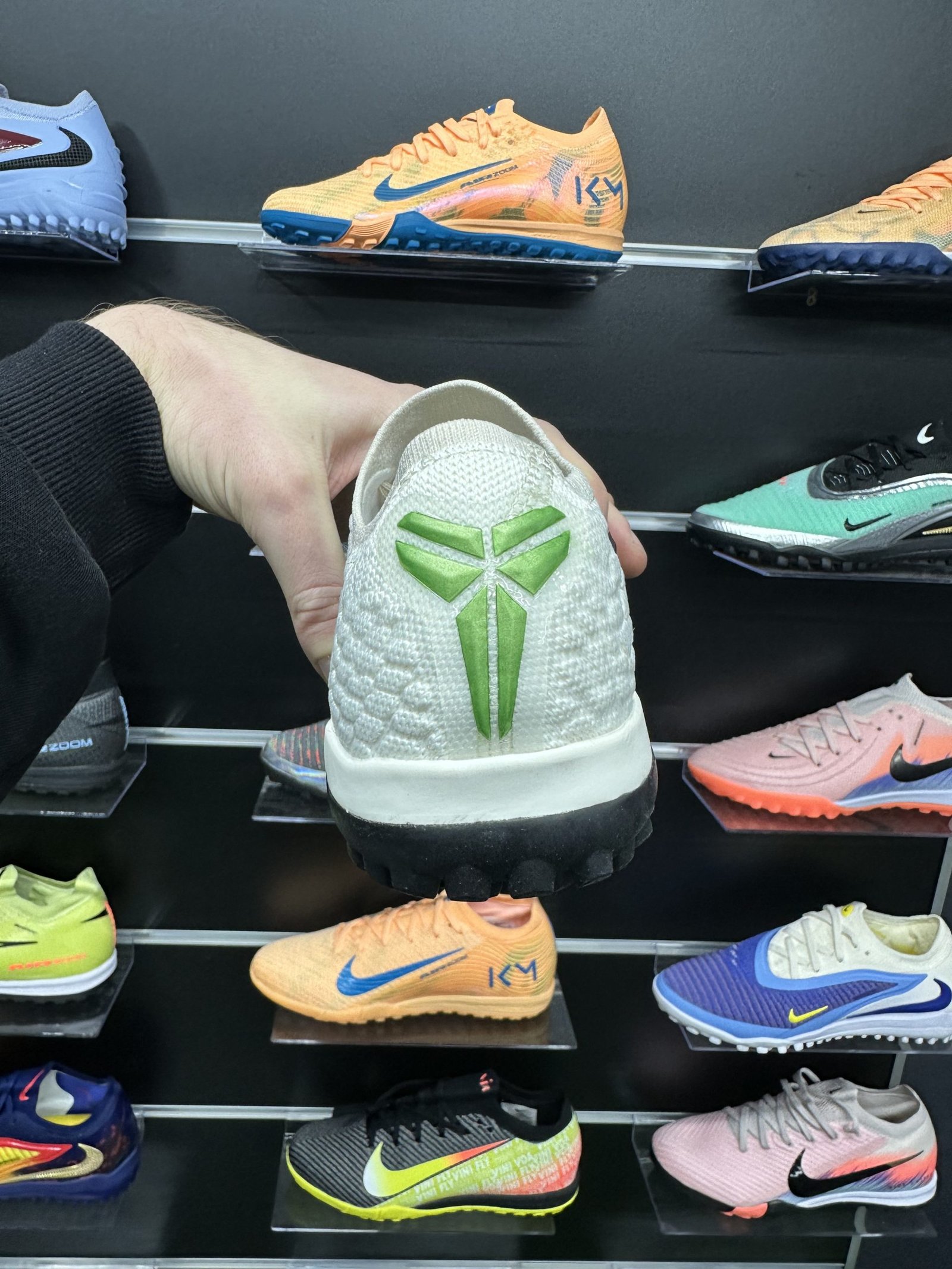 Сороконіжки Phantom GX 6 Black Mamba