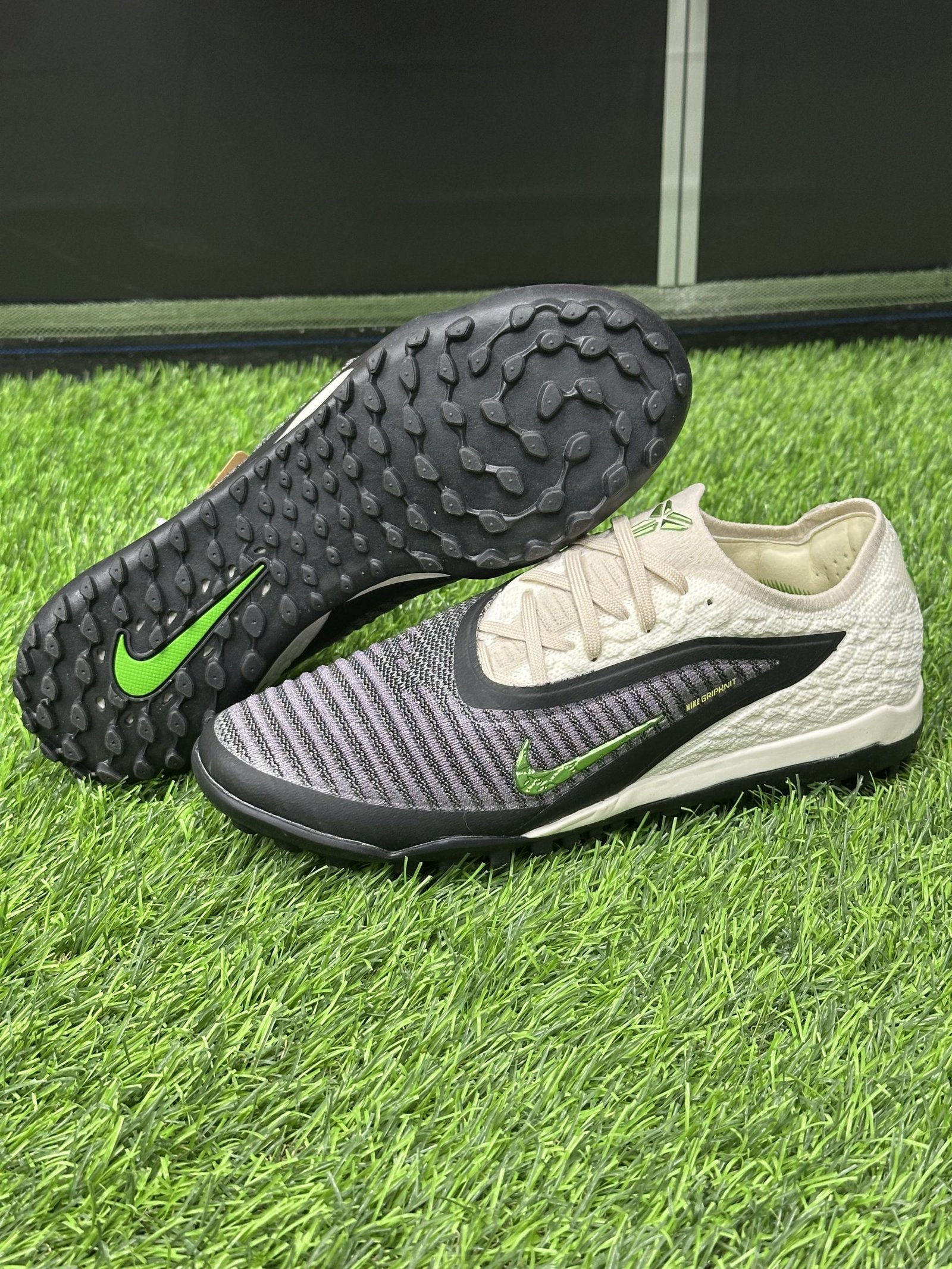 Сороконіжки Phantom GX 6 Black Mamba