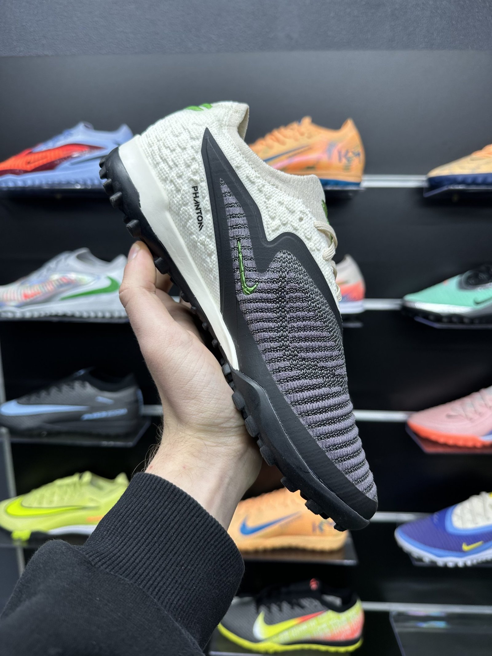 Сороконіжки Phantom GX 6 Black Mamba