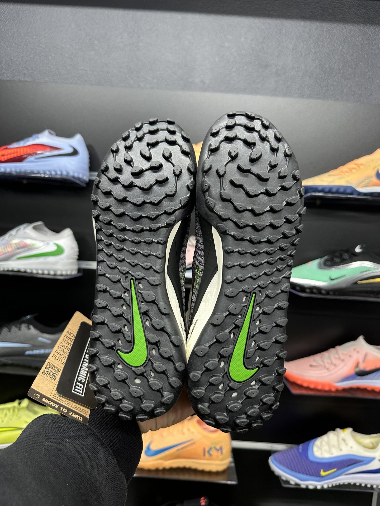 Сороконіжки Phantom GX 6 Black Mamba