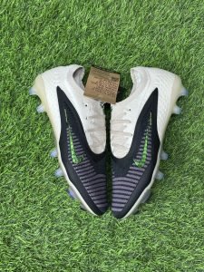 Бутси  Phantom 6 Elite FG Black Mamba