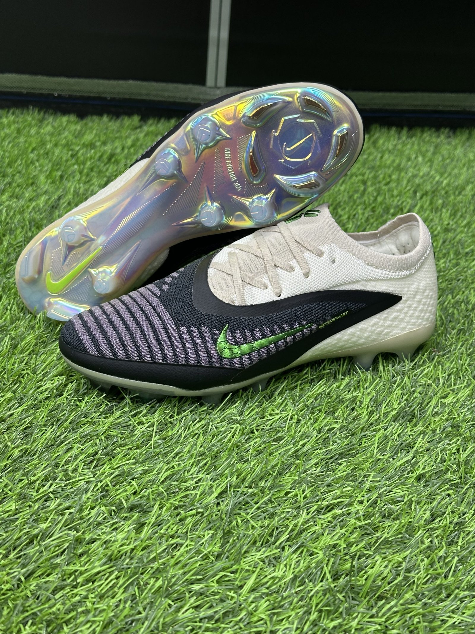 Бутси  Phantom 6 Elite FG Black Mamba