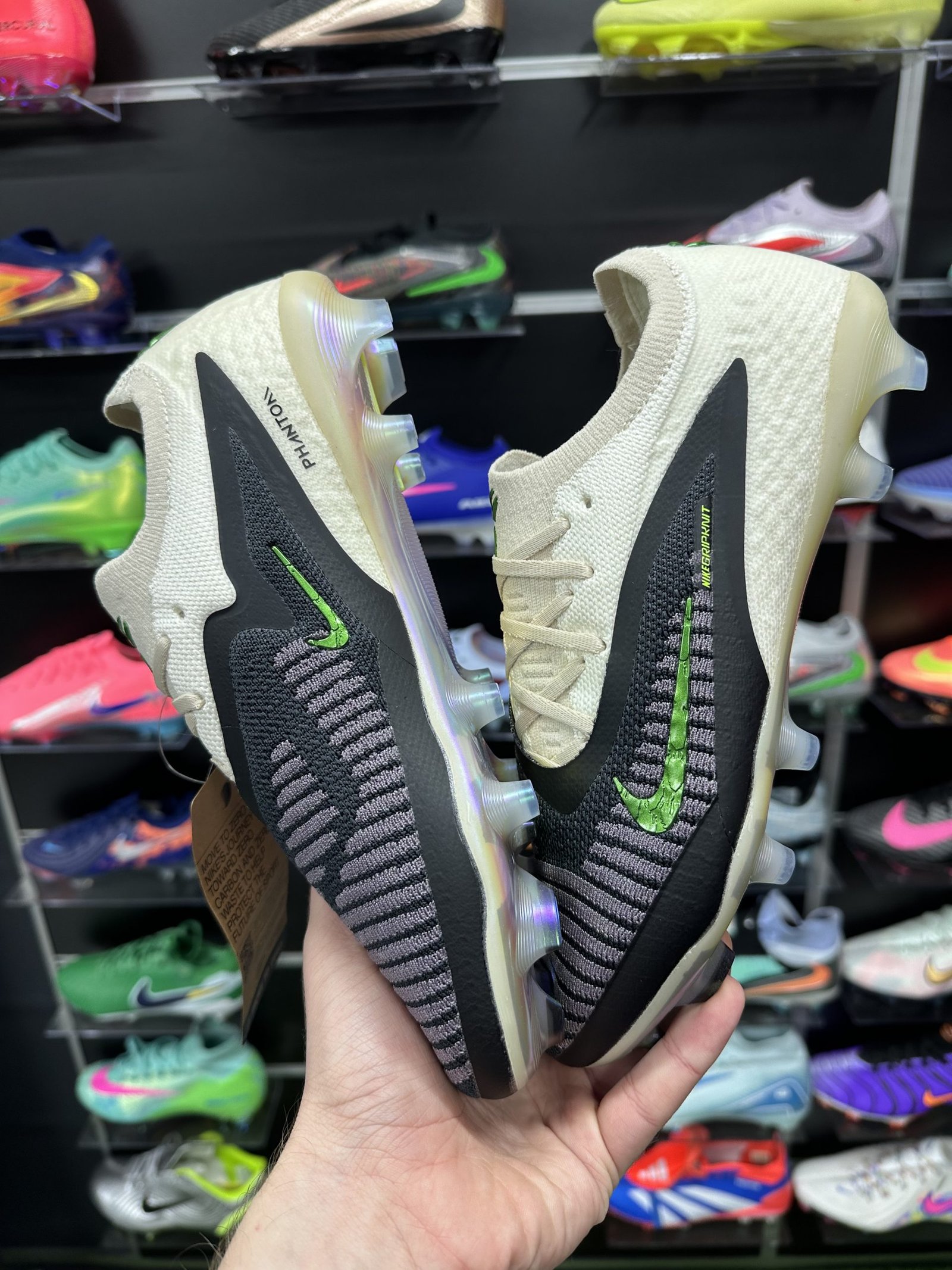 Бутси  Phantom 6 Elite FG Black Mamba