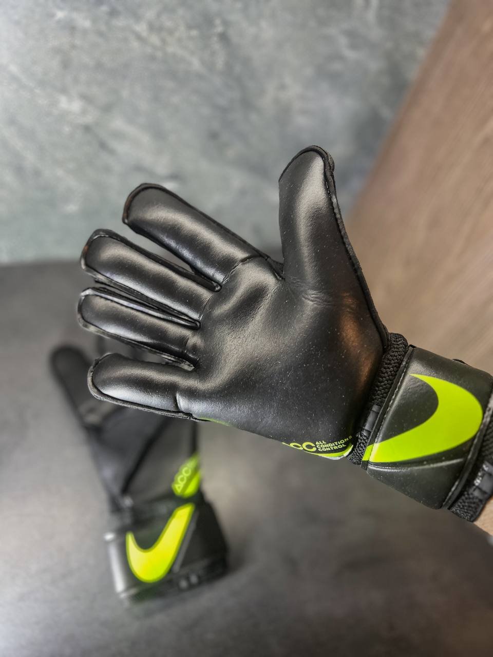 Воротарські рукавички Vapor Grip 3