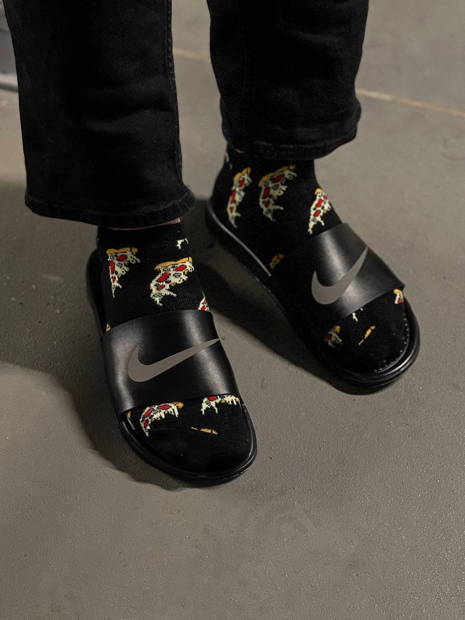 Шльопки масажні чорно-білі