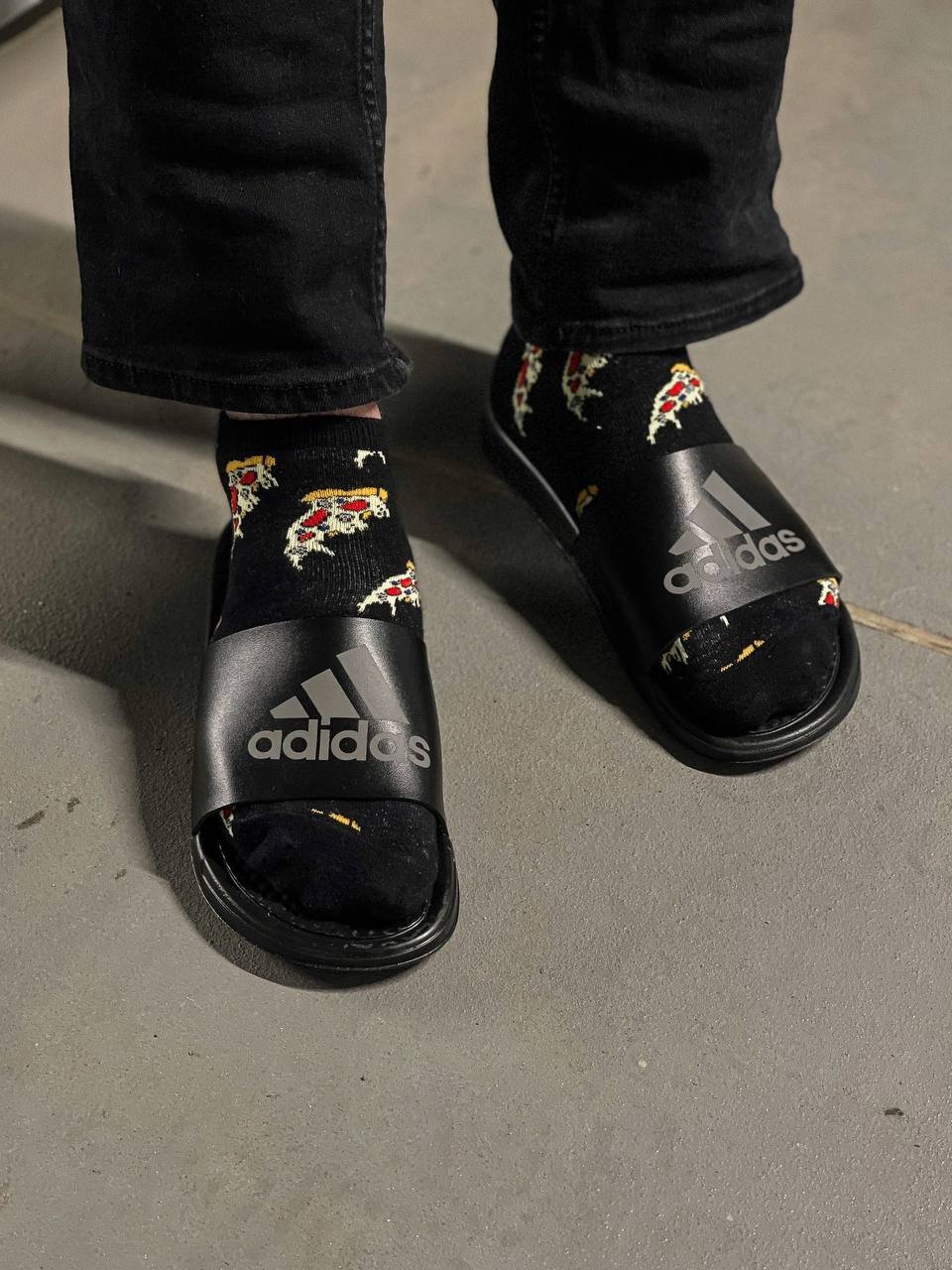 Шльопки масажні чорно-білі