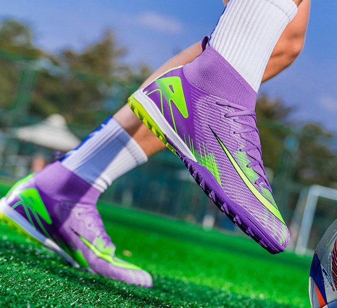 Cороконіжки Tezaz Turf Ground