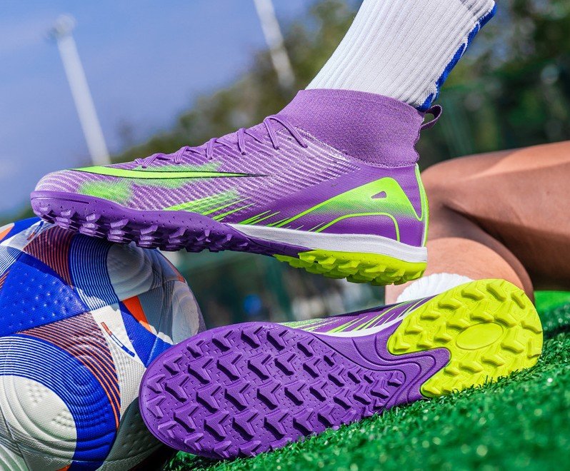 Cороконіжки Tezaz Turf Ground