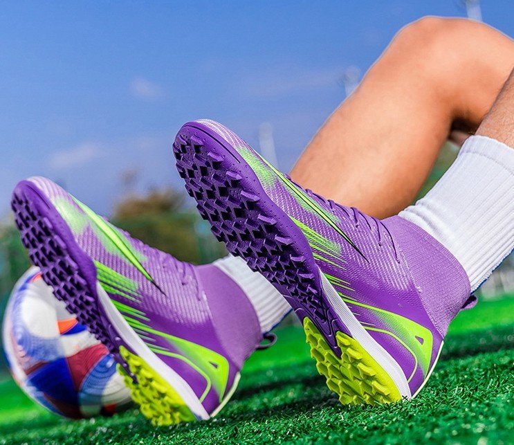 Cороконіжки Tezaz Turf Ground