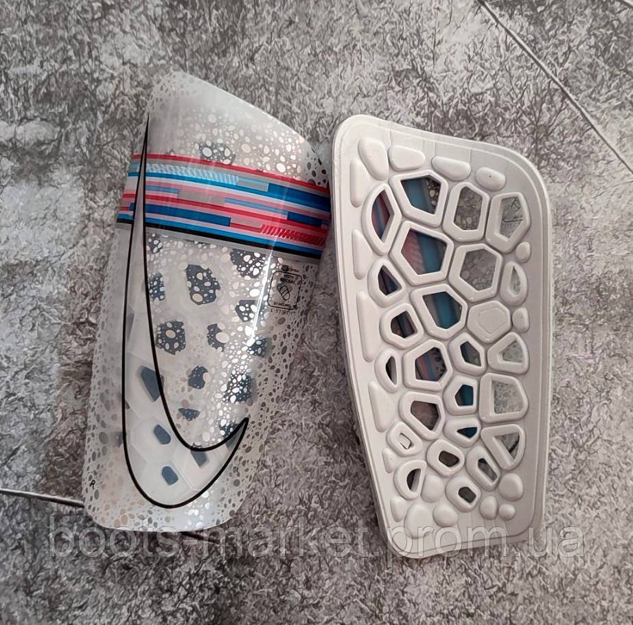 Щитки Mercurial Lite