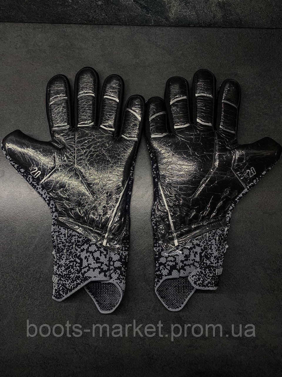 Воротарські рукавиці Predator 20 Pro