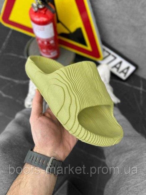 Шльопки ізі Adilette Beige зелені Бежеві тапки Ізі Слайд плескання