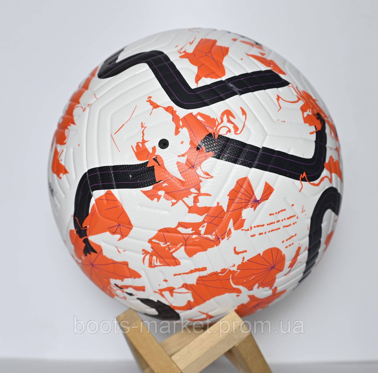 Футбольный мяч Premier League Flight