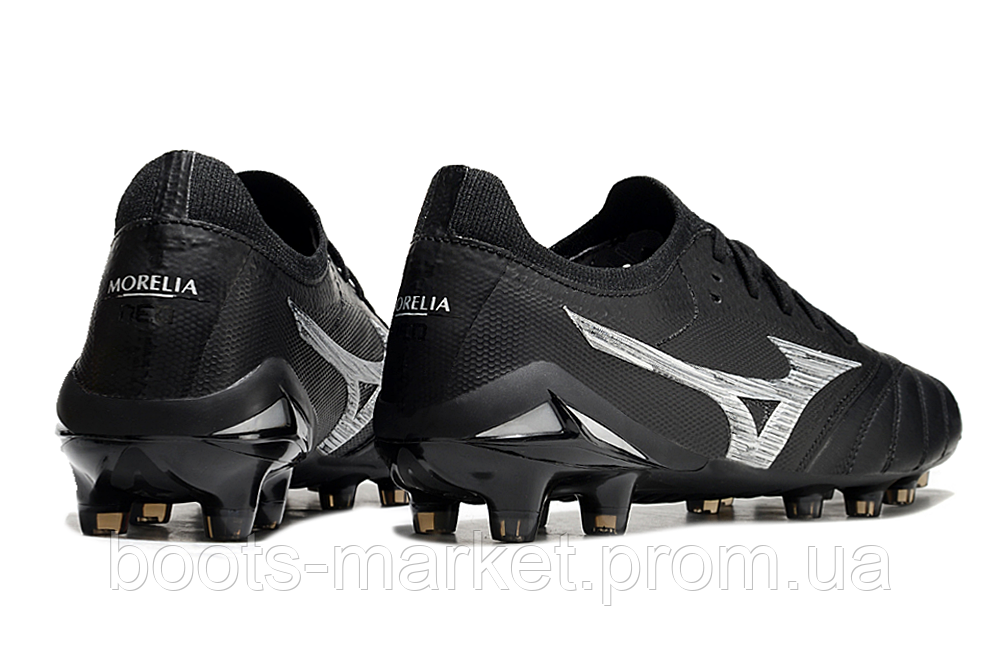 Футбольные бутсы Morelia Neo III
