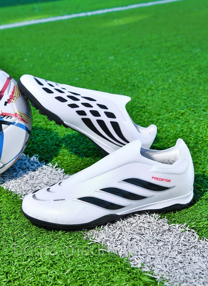 Футбольні сороконіжки Poraetor Turf Ground